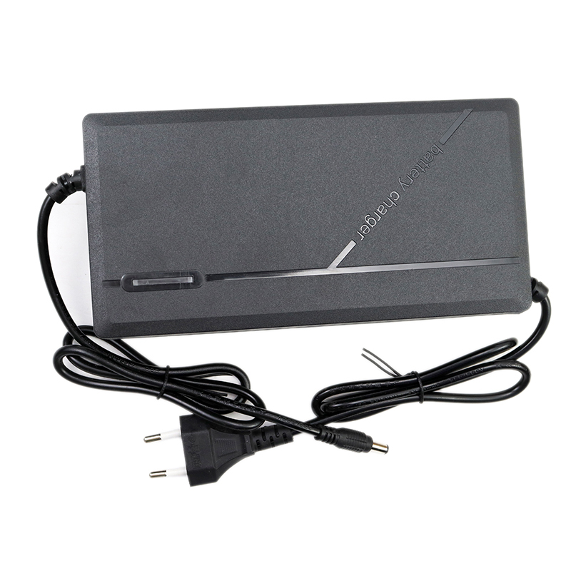 Caricatore 36V 48V 60V 72V 2A  - 84V 20A Smart Charger recensione e prezzo
